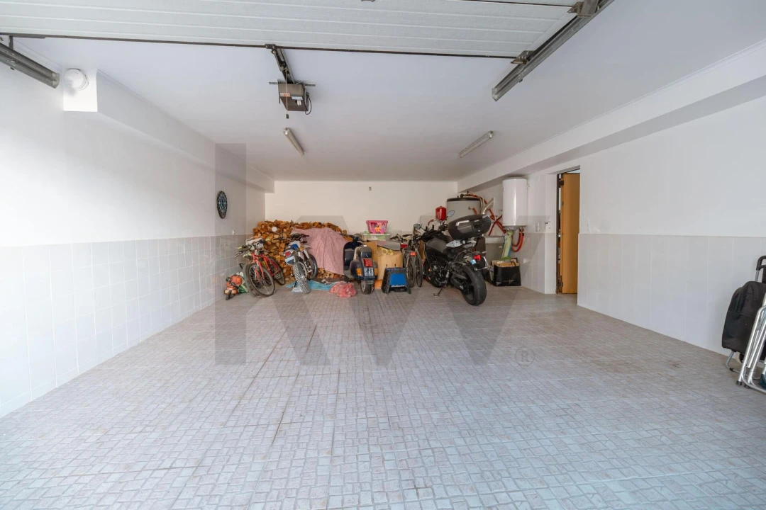 Quinta T4 para Venda em Santa Maria e São Miguel, São Martinho, São Pedro Penaferrim Foto 16