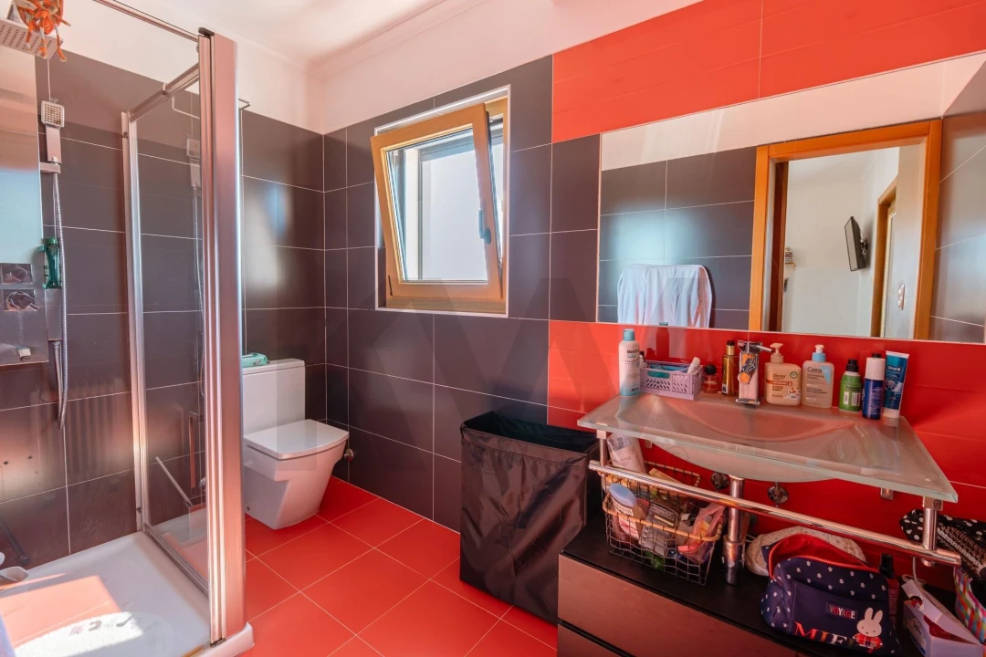 Quinta T4 para Venda em Santa Maria e São Miguel, São Martinho, São Pedro Penaferrim Foto 26