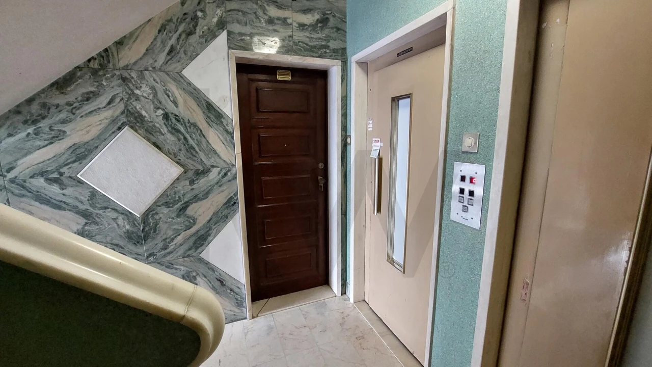 Loja para Venda em Campo de Ourique Foto 32