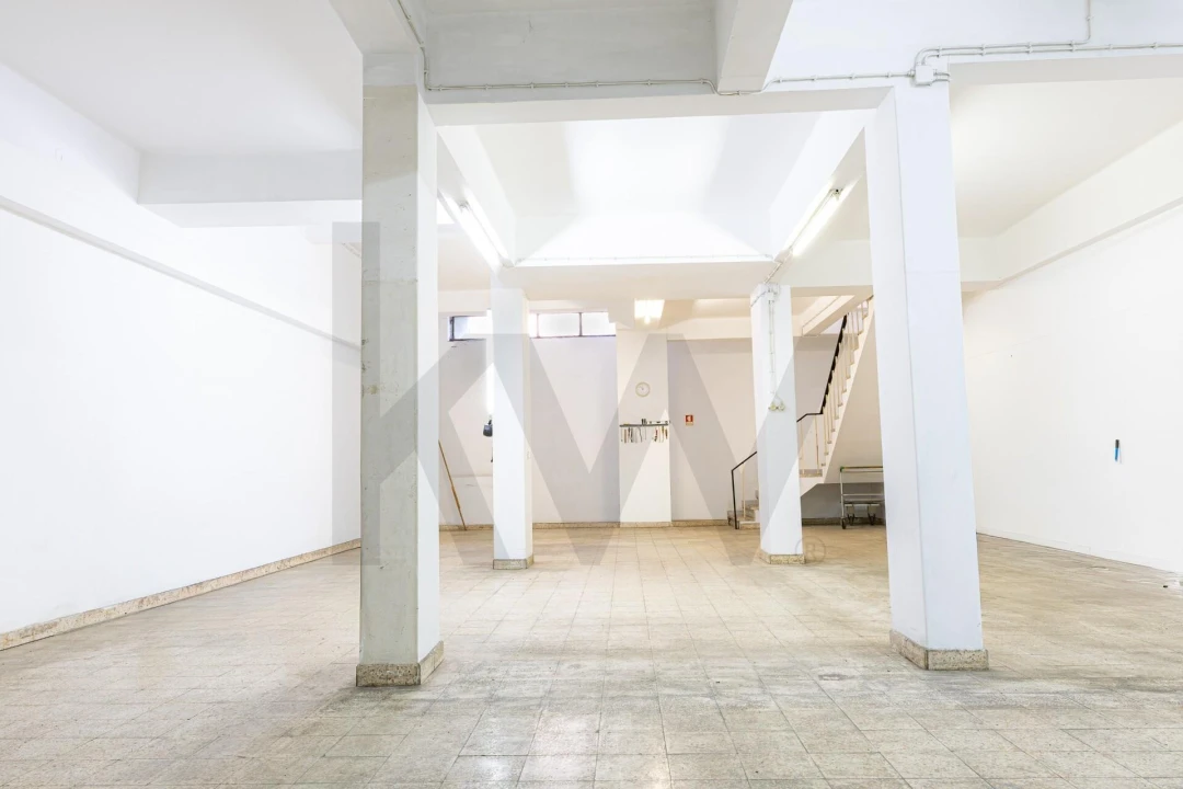 Loja para Venda em Campo de Ourique Foto 10