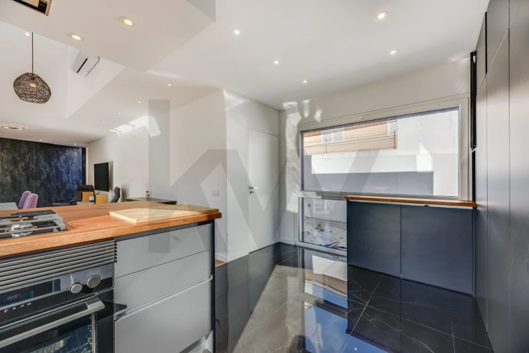 Moradia T4 para Venda em São Domingos de Rana Foto 40