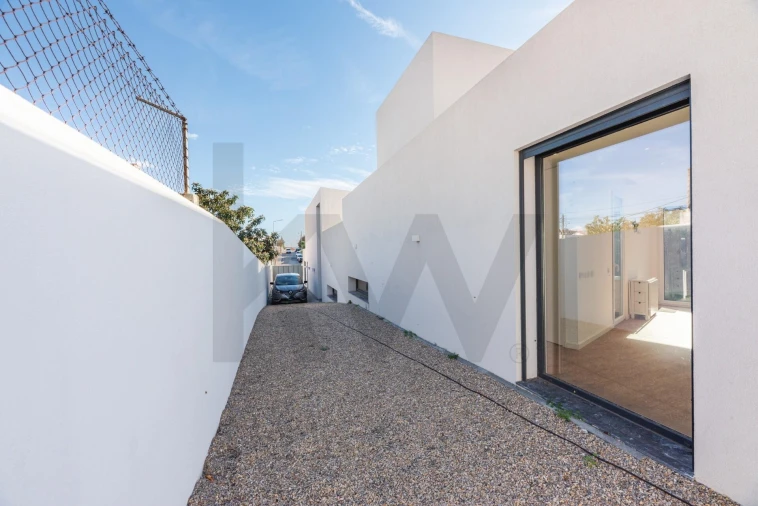 Moradia T4 para Venda em São Domingos de Rana Foto 62