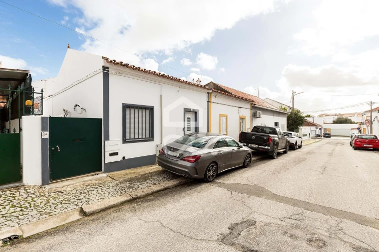 Moradia T3 para Venda em Bacelo e Senhora da Saúde Foto 3