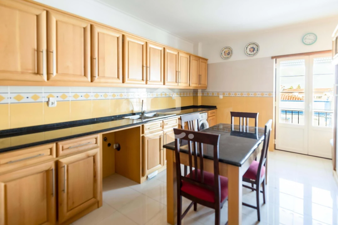 Apartamento T3 para Venda em Reguengos de Monsaraz Foto 7