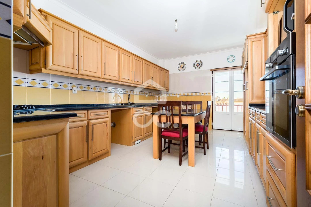 Apartamento T3 para Venda em Reguengos de Monsaraz Foto 3