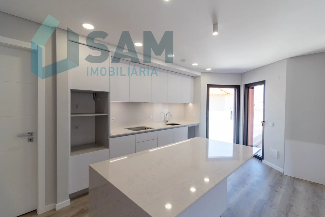 Apartamento T3 para Venda em Lourinhã e Atalaia Foto 3