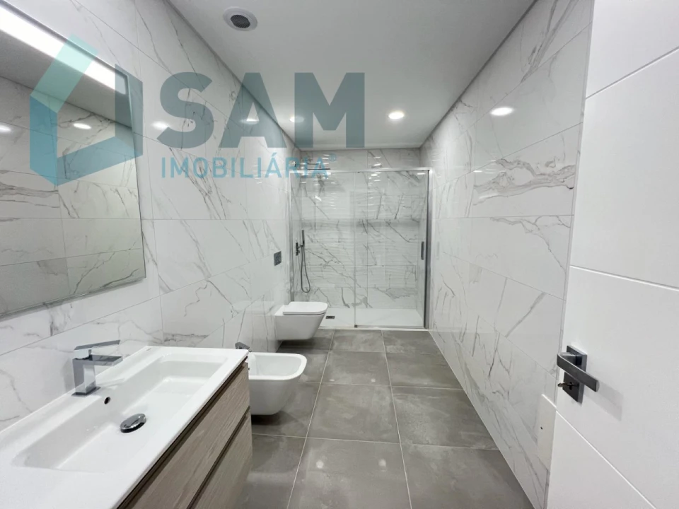 Apartamento T3 para Venda em Lourinhã e Atalaia Foto 21