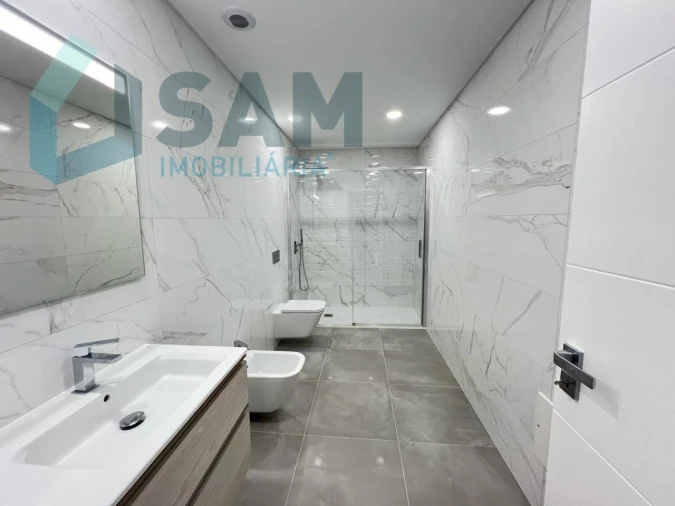 Apartamento T3 para Venda em Lourinhã e Atalaia Foto 21