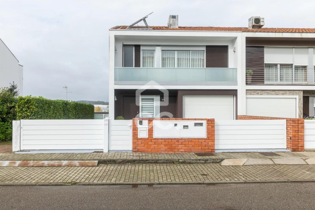 Moradia T3 para Venda em Ribeirão Foto 38