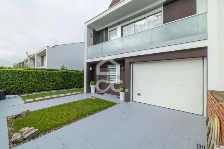 Moradia T3 para Venda em Ribeirão