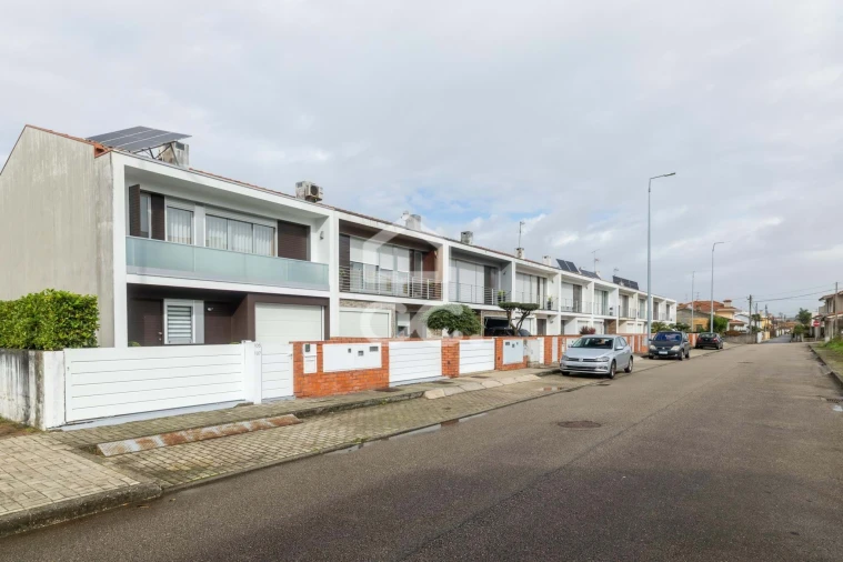 Moradia T3 para Venda em Ribeirão Foto 39