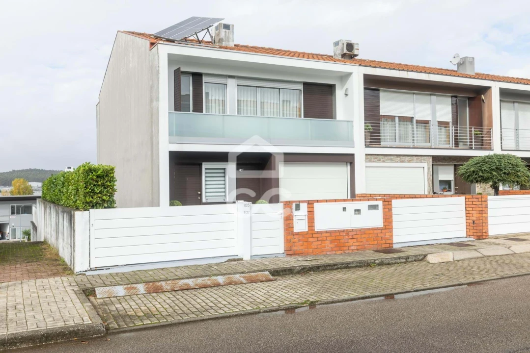 Moradia T3 para Venda em Ribeirão Foto 35