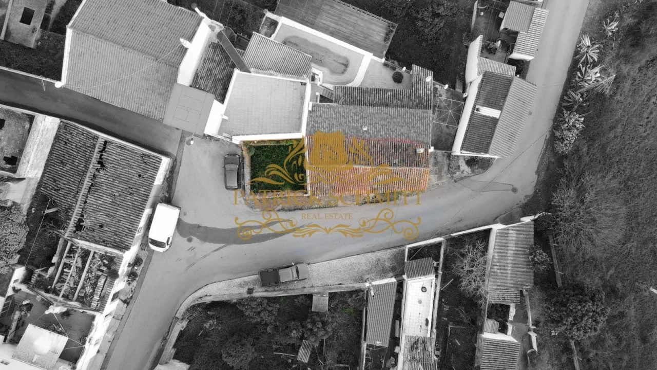 Moradia T3 para Venda em São Marcos da Serra Foto 9