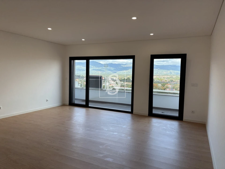 Apartamento T3 para Venda em Tondela e Nandufe Foto 7