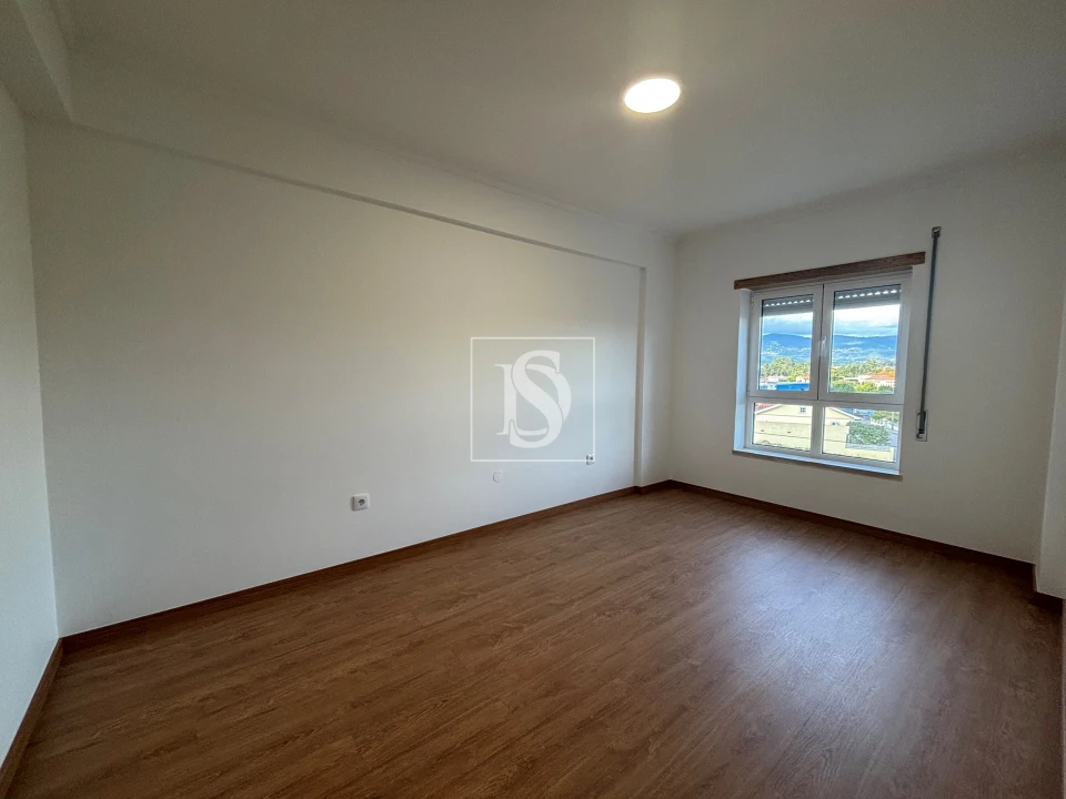 Apartamento T3 para Venda em Tondela e Nandufe Foto 18