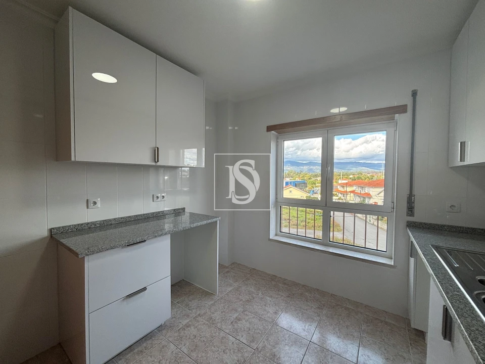 Apartamento T3 para Venda em Tondela e Nandufe Foto 4