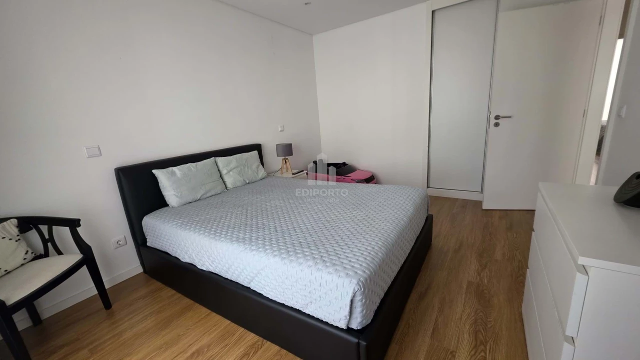 Apartamento T4 para Arrendamento em Santa Marinha e São Pedro da Afurada Foto 22