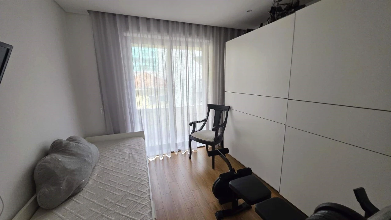 Apartamento T4 para Arrendamento em Santa Marinha e São Pedro da Afurada Foto 10