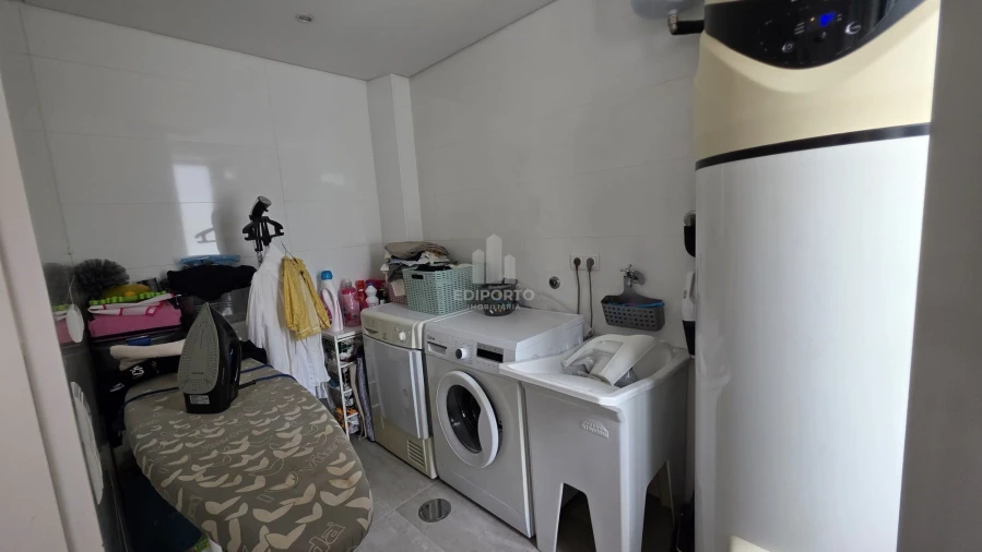 Apartamento T4 para Arrendamento em Santa Marinha e São Pedro da Afurada Foto 8