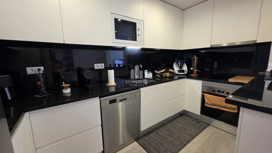 Apartamento T4 para Arrendamento em Santa Marinha e São Pedro da Afurada Foto 5