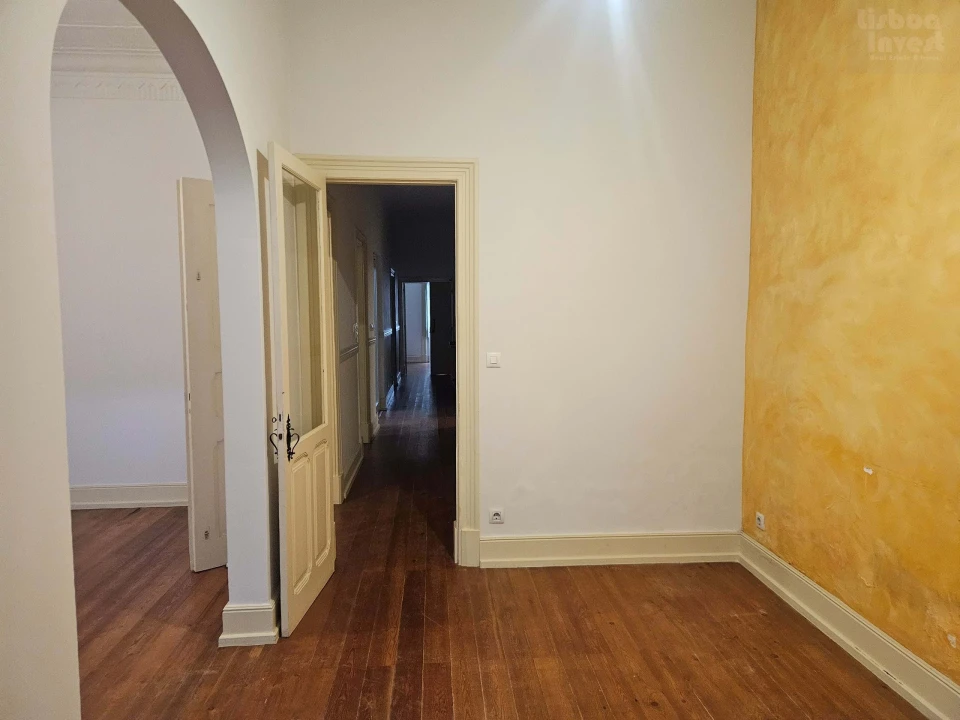 Apartamento T2 para Arrendamento em Avenidas Novas Foto 39