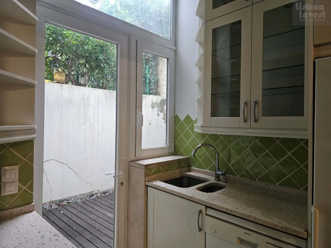 Apartamento T2 para Arrendamento em Avenidas Novas Foto 37