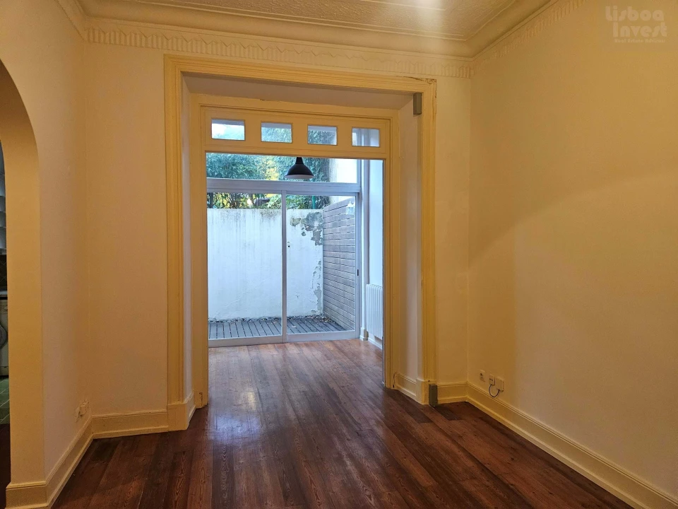 Apartamento T2 para Arrendamento em Avenidas Novas Foto 28