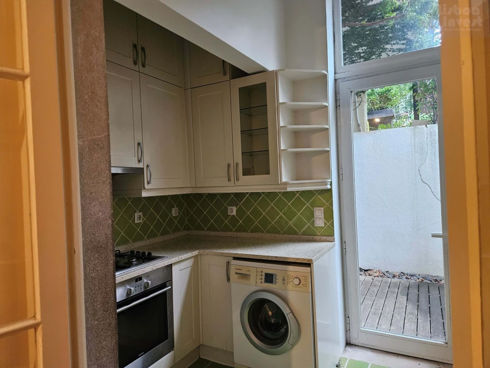 Apartamento T2 para Arrendamento em Avenidas Novas Foto 33