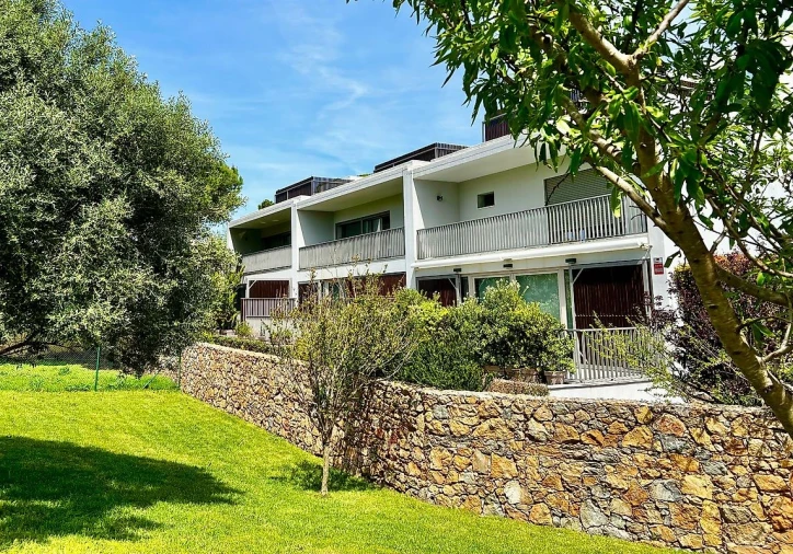 Moradia T4 para Arrendamento férias em Cascais e Estoril Foto 1