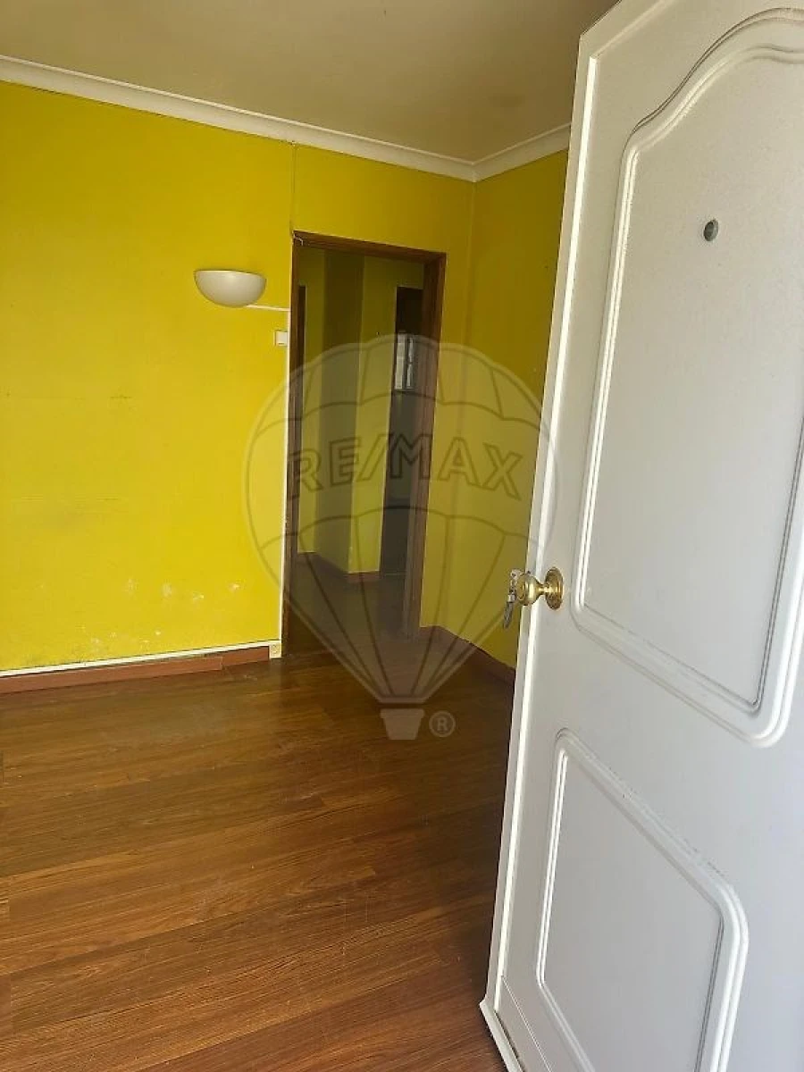 Apartamento T1 para Venda em Alcabideche Foto 4
