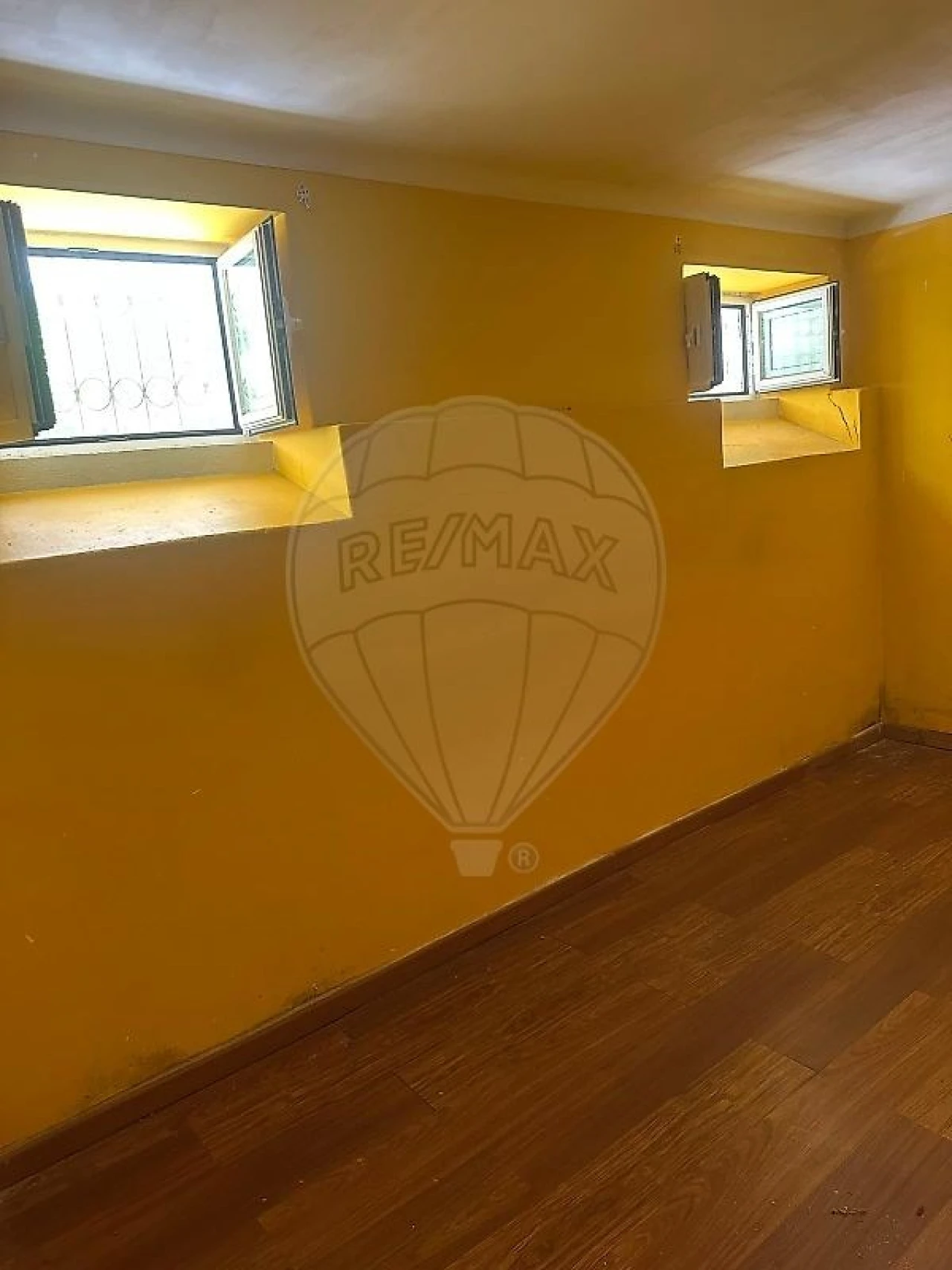 Apartamento T1 para Venda em Alcabideche Foto 3