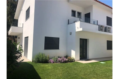 Moradia T4 para Venda em Cascais e Estoril
