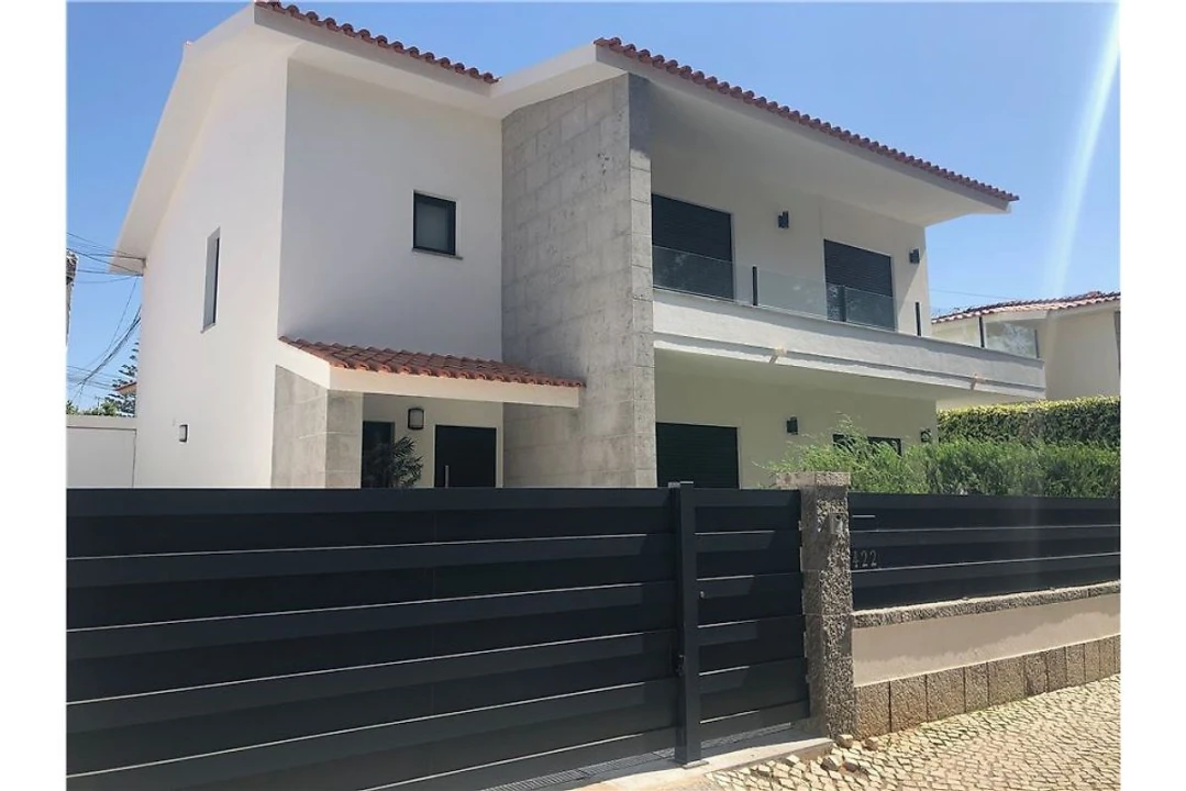 Moradia T4 para Venda em Cascais e Estoril Foto 1
