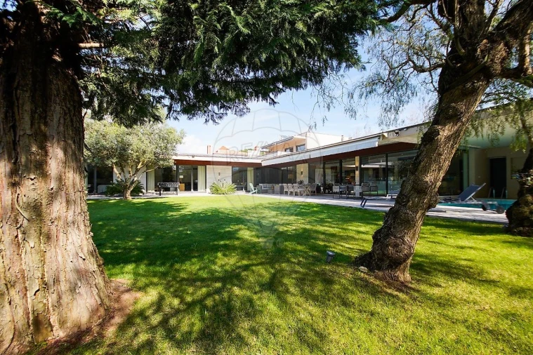 Moradia T6 para Venda em Agualva e Mira-Sintra Foto 28