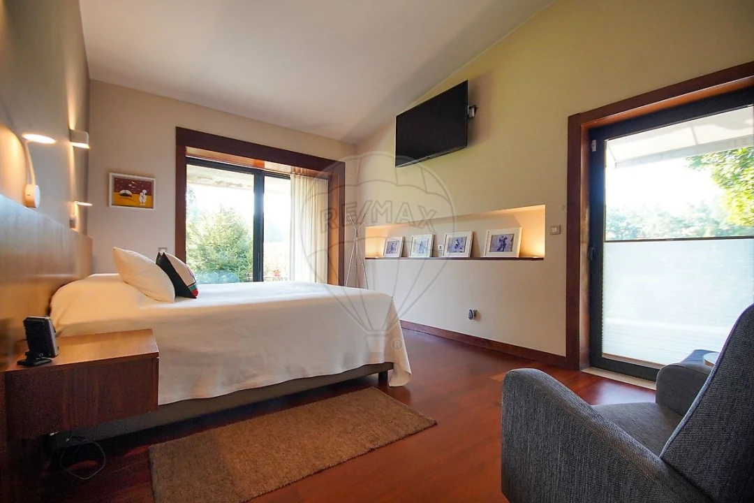 Moradia T6 para Venda em Agualva e Mira-Sintra Foto 23