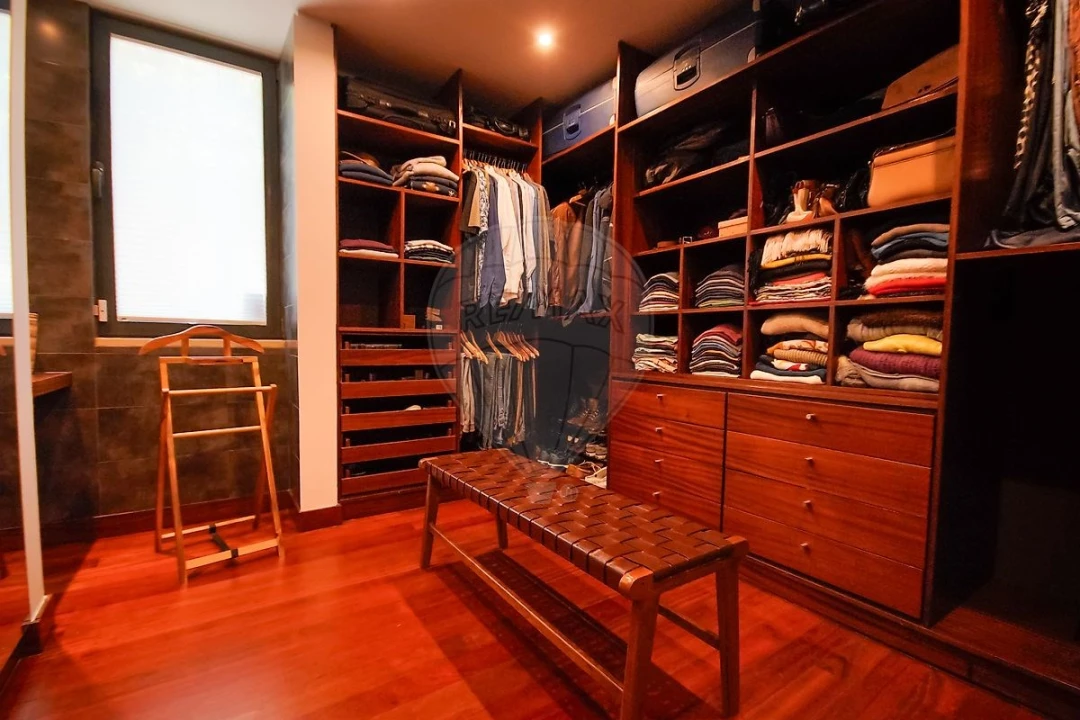 Moradia T6 para Venda em Agualva e Mira-Sintra Foto 27