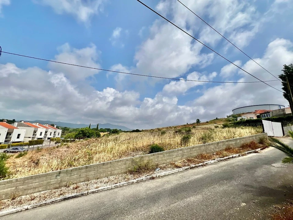 Terreno para Venda em Alcabideche Foto 3