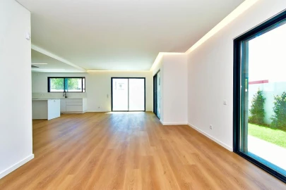 Moradia T4 para Venda em Alcabideche
