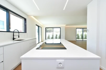 Moradia T4 para Venda em Alcabideche