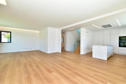 Moradia T4 para Venda em Alcabideche