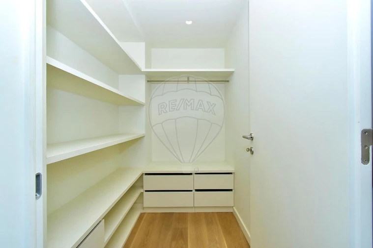 Apartamento T3 para Venda em Cascais e Estoril Foto 24