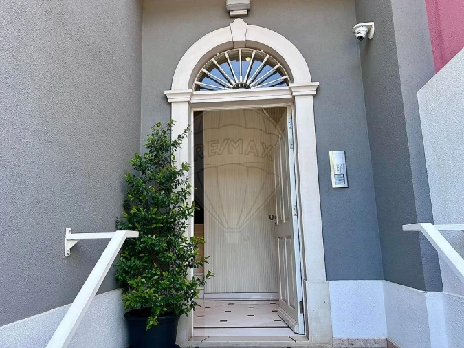 Apartamento T3 para Venda em Cascais e Estoril Foto 2