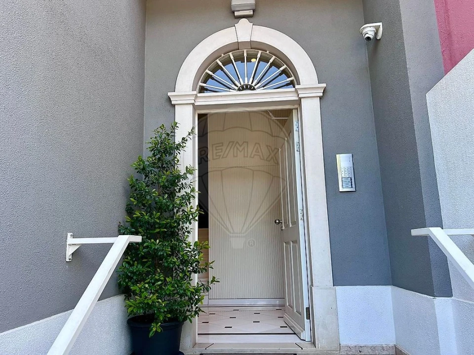 Apartamento T3 para Venda em Cascais e Estoril Foto 2