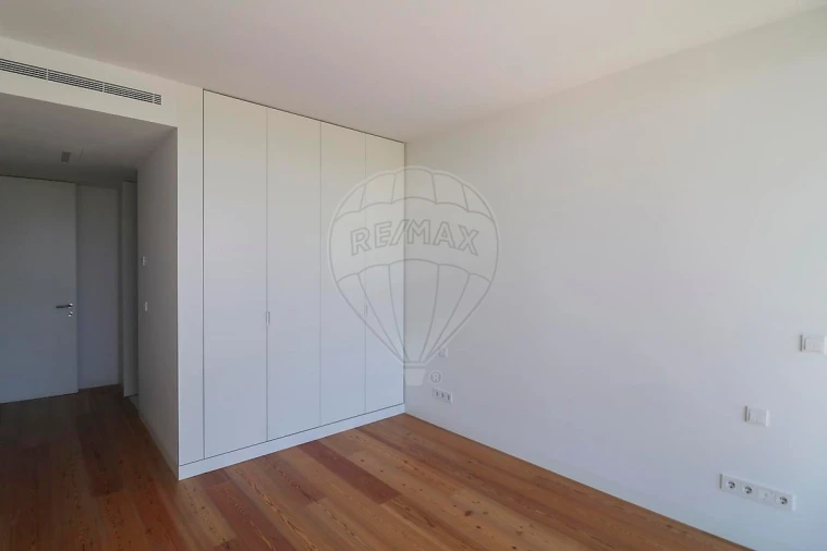 Apartamento T4 para Venda em Cascais e Estoril Foto 36