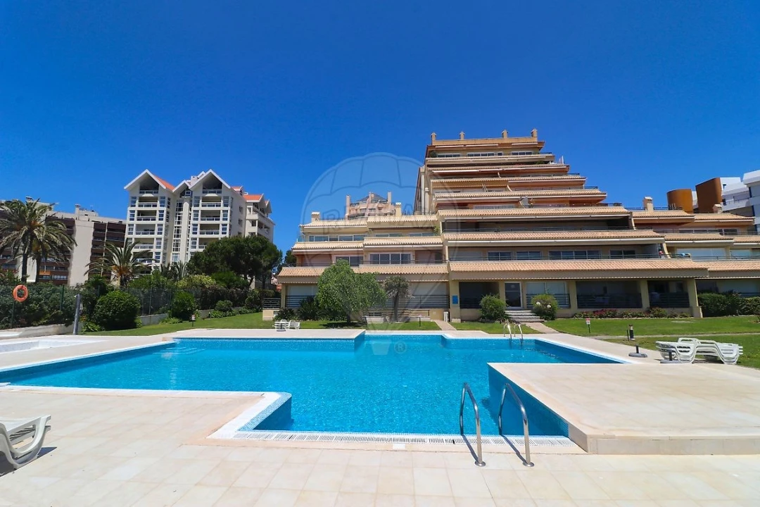 Apartamento T2 para Venda em Cascais e Estoril Foto 2