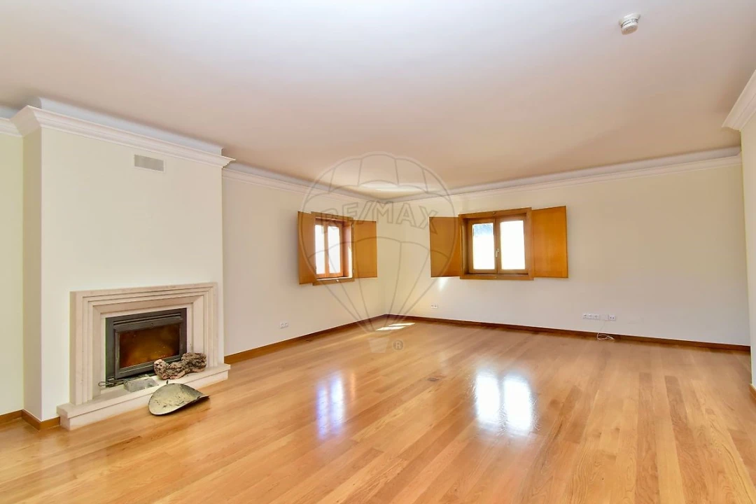 Apartamento T4 para Venda em Cascais e Estoril Foto 6
