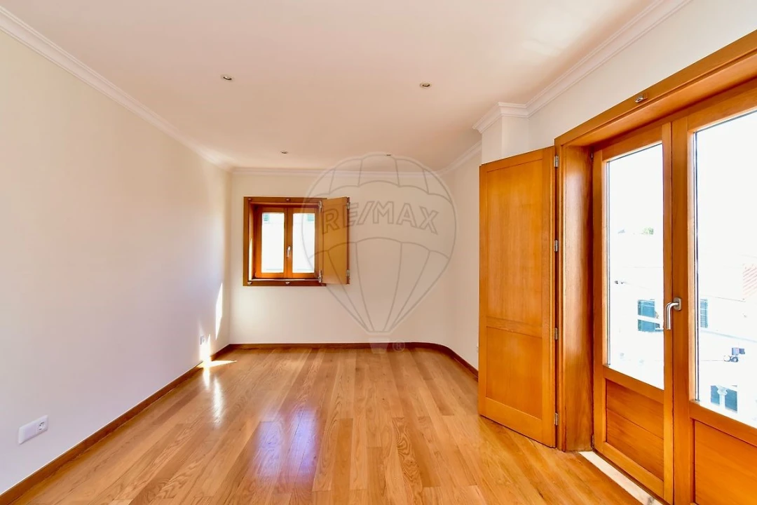 Apartamento T4 para Venda em Cascais e Estoril Foto 17