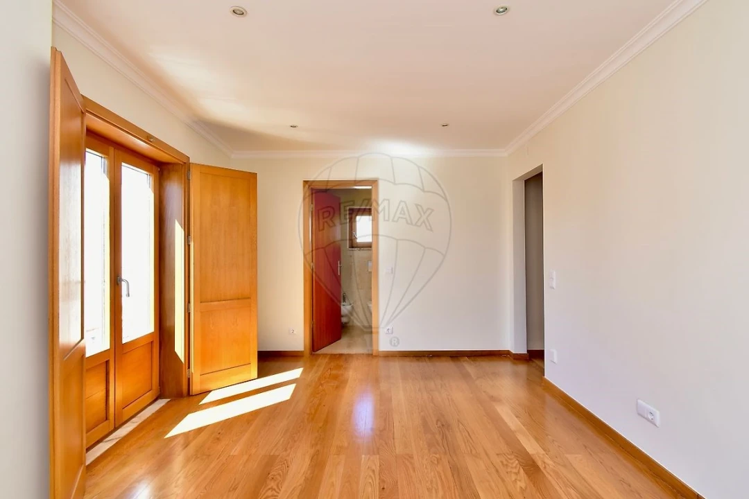 Apartamento T4 para Venda em Cascais e Estoril Foto 18