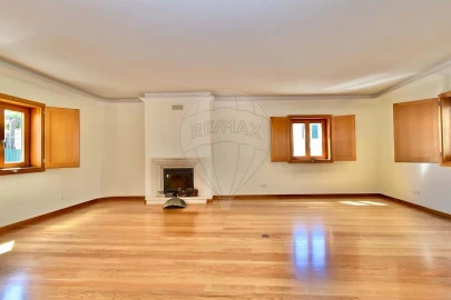 Apartamento T4 para Venda em Cascais e Estoril