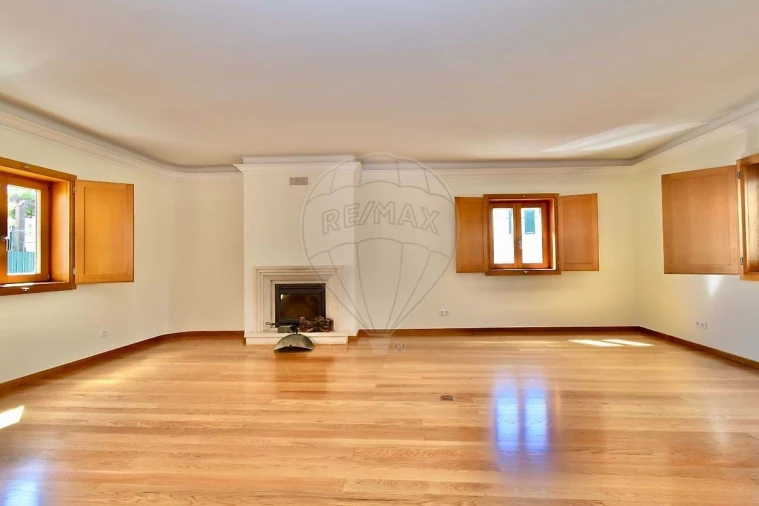 Apartamento T4 para Venda em Cascais e Estoril Foto 3